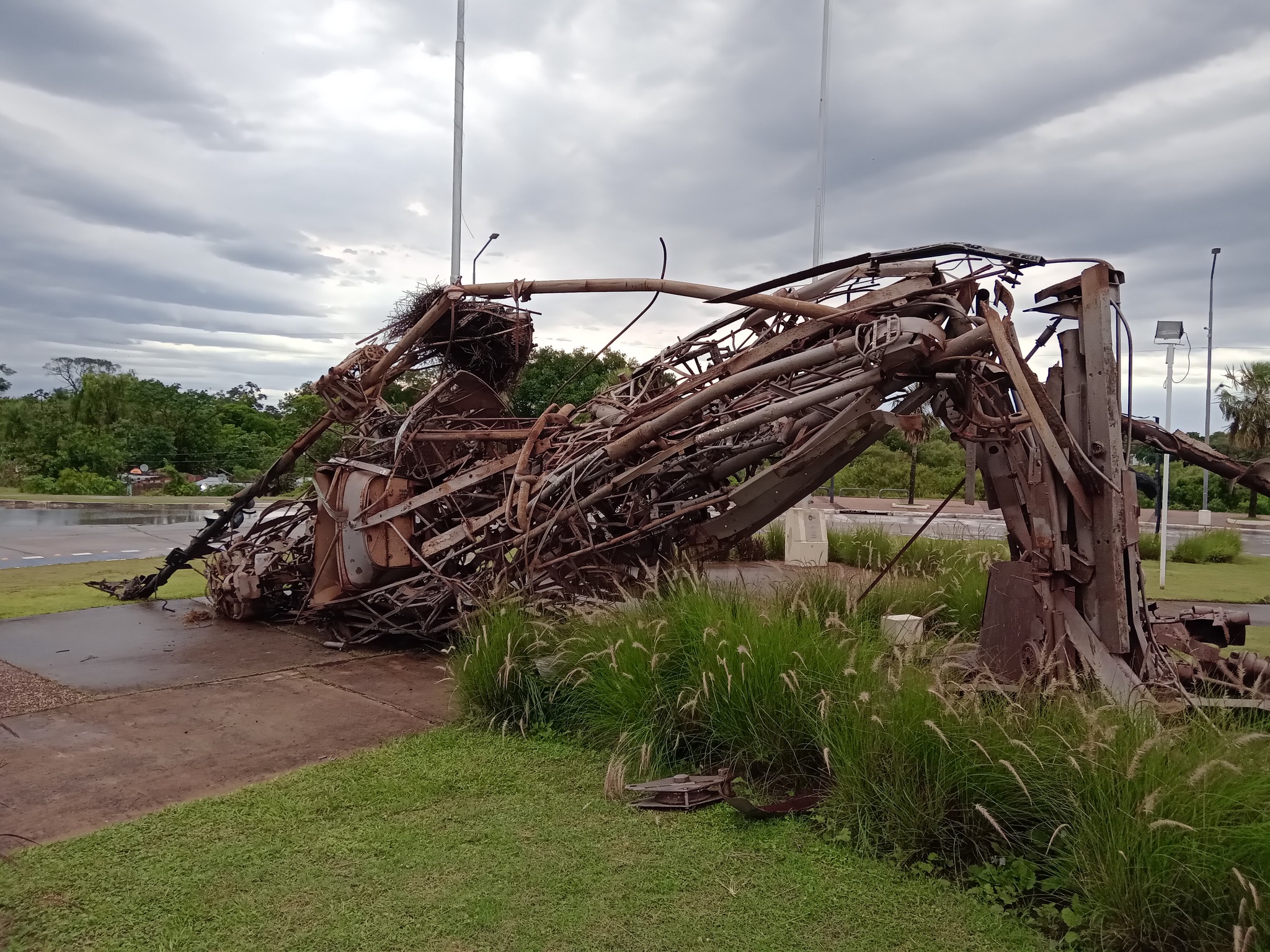 Se cayó el monumento a Andrés Guacurarí en Corrientes